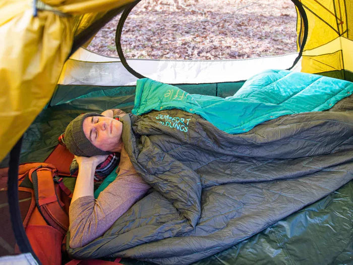 Puffle 5 in 1 Ultra-Soft Camping Quilt